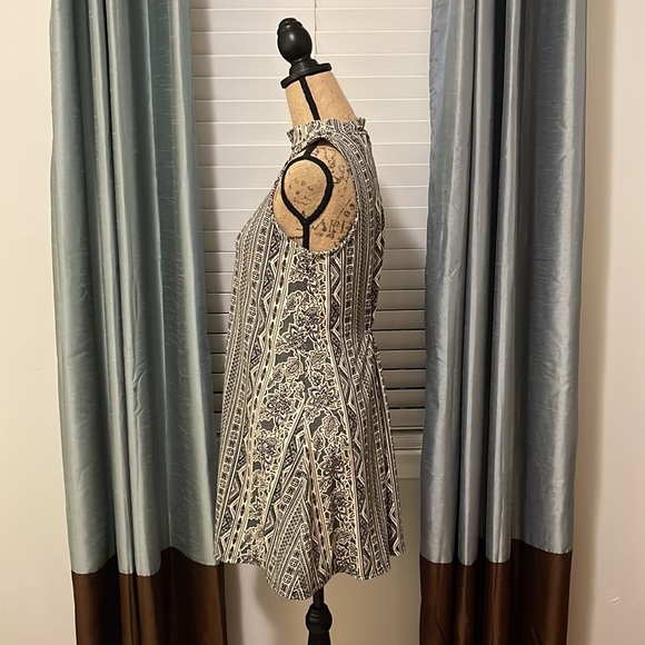 Print short dress - Picture 2 of 4